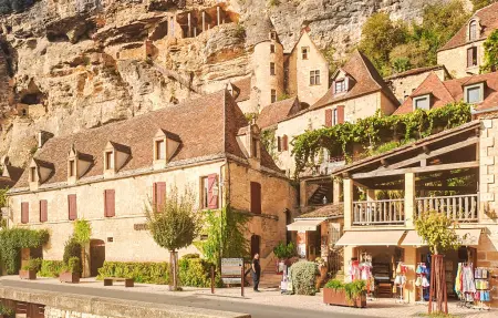 Maison en pierre avec jardin à Saint-Yrieix-la-Perche : photo 21