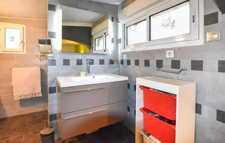 Maison 150 m² piscine privée à Caveirac : photo 6