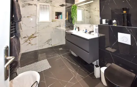Maison 180 m² avec piscine chauffée à Marguerittes : photo 7