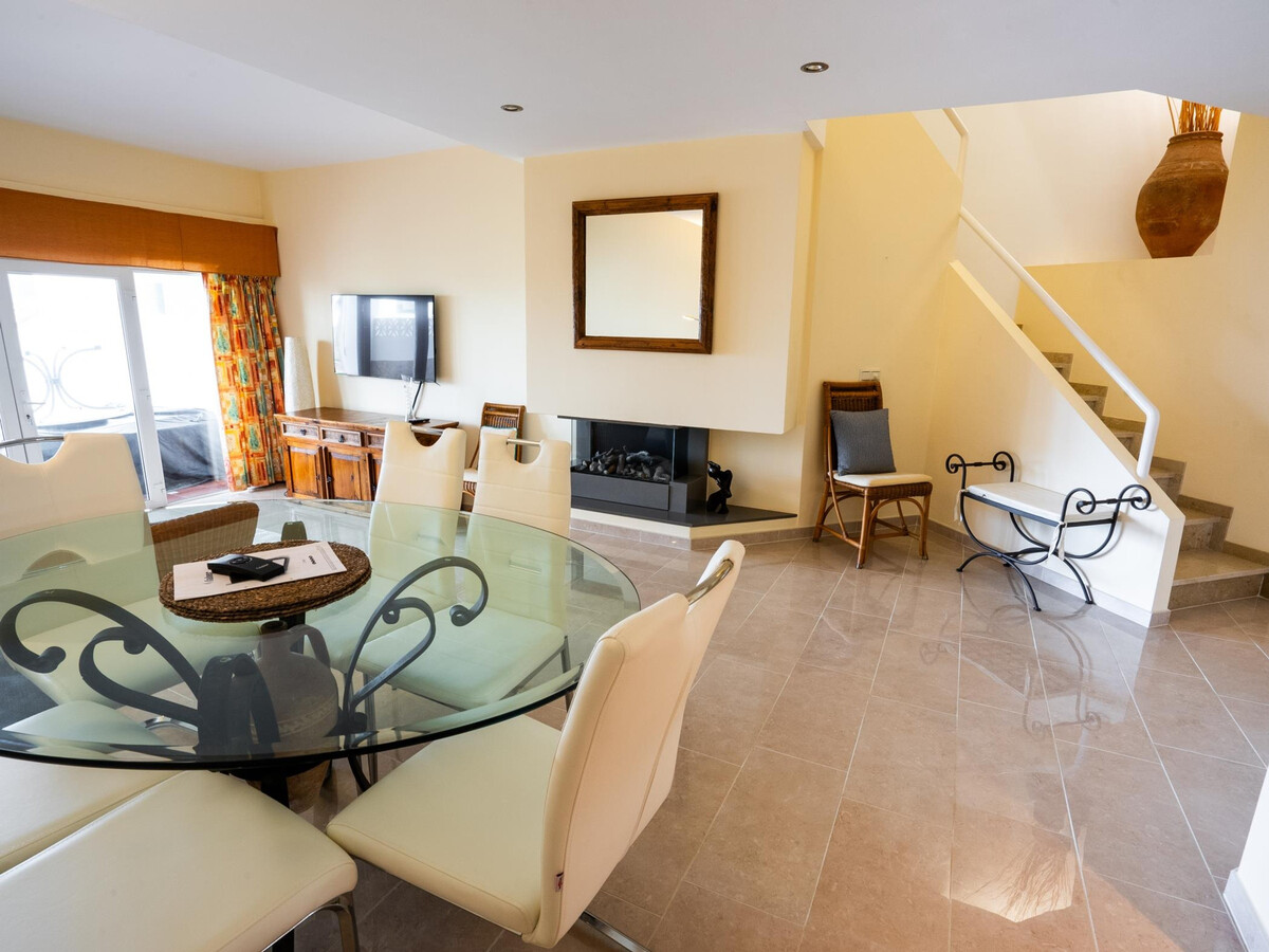 Maison de ville 2 niveaux, accès piscine et mer à Casares - Photo 8
