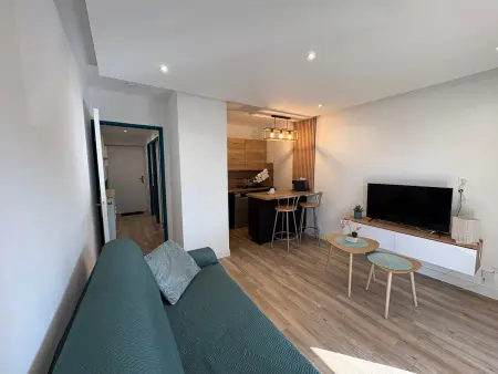 Location appartement à Fréjus, Studio avec loggia, clim et parking - 2 pers.