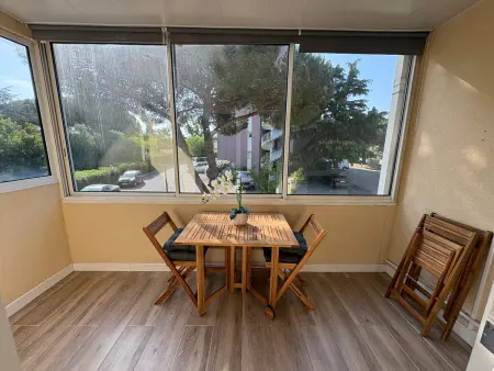 Studio 24 m² avec loggia, clim et parking à Fréjus : photo 3
