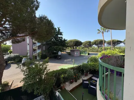 Studio 24 m² avec loggia, clim et parking à Fréjus : photo 7