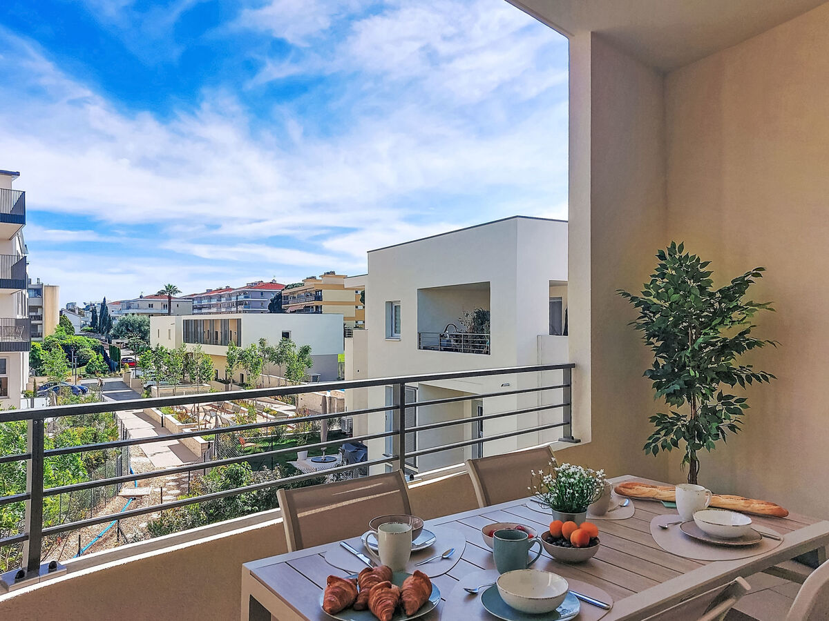 Apt Florea Parc - Antibes, 2 ch, terrasse 40 m² - Photo 5
