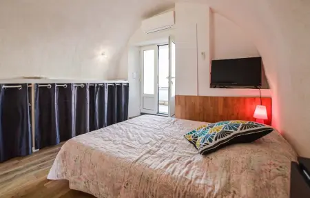 Studio 25m² pierres avec jardin, 300m plage : photo 7