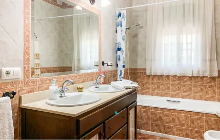 Maison 6 personnes avec piscine à Cantillana : photo 10