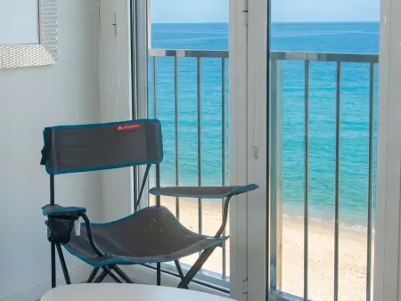 Studio vue mer face à la plage à Platja d'Aro : photo 13