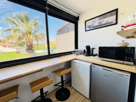 Studio cabine climatisé à 700m de la plage : photo 7