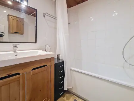 Les Menuires - Appart confort 6 pers, 2 pièces, WiFi, balcon : photo 13