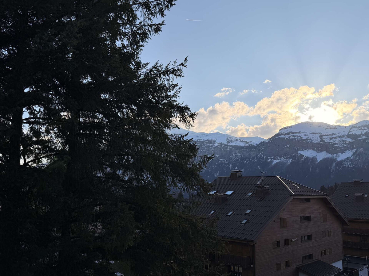 Appartement 6 pers. balcon sud à Arâches, 750m des pistes - Photo 2