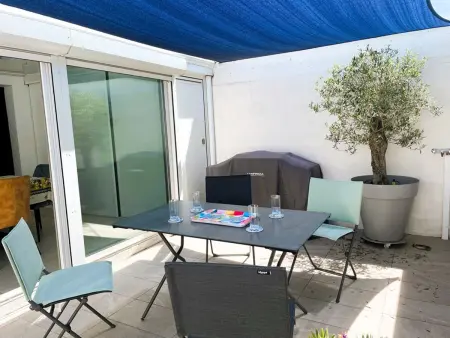 Location villa à La Grande Motte, Villa moderne avec piscine et parking - La Grande Motte