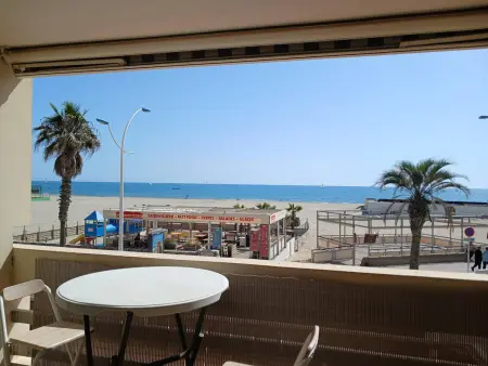 Location appartement à Canet en Roussillon, Appartement face mer, clim et parking - 6 pers.