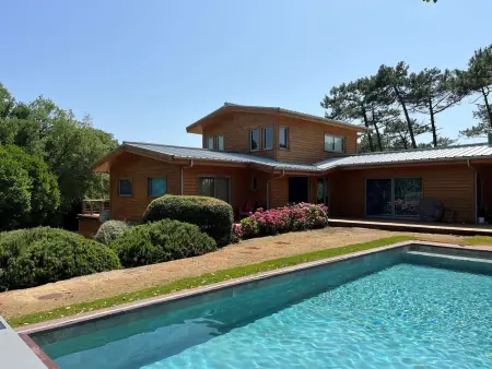 Location villa à Moliets et Maa, Villa spacieuse en bois exotique - 10 pers.