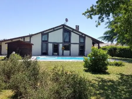Location villa à Vielle Saint Girons, Villa paisible avec piscine, animaux admis - 8 pers.