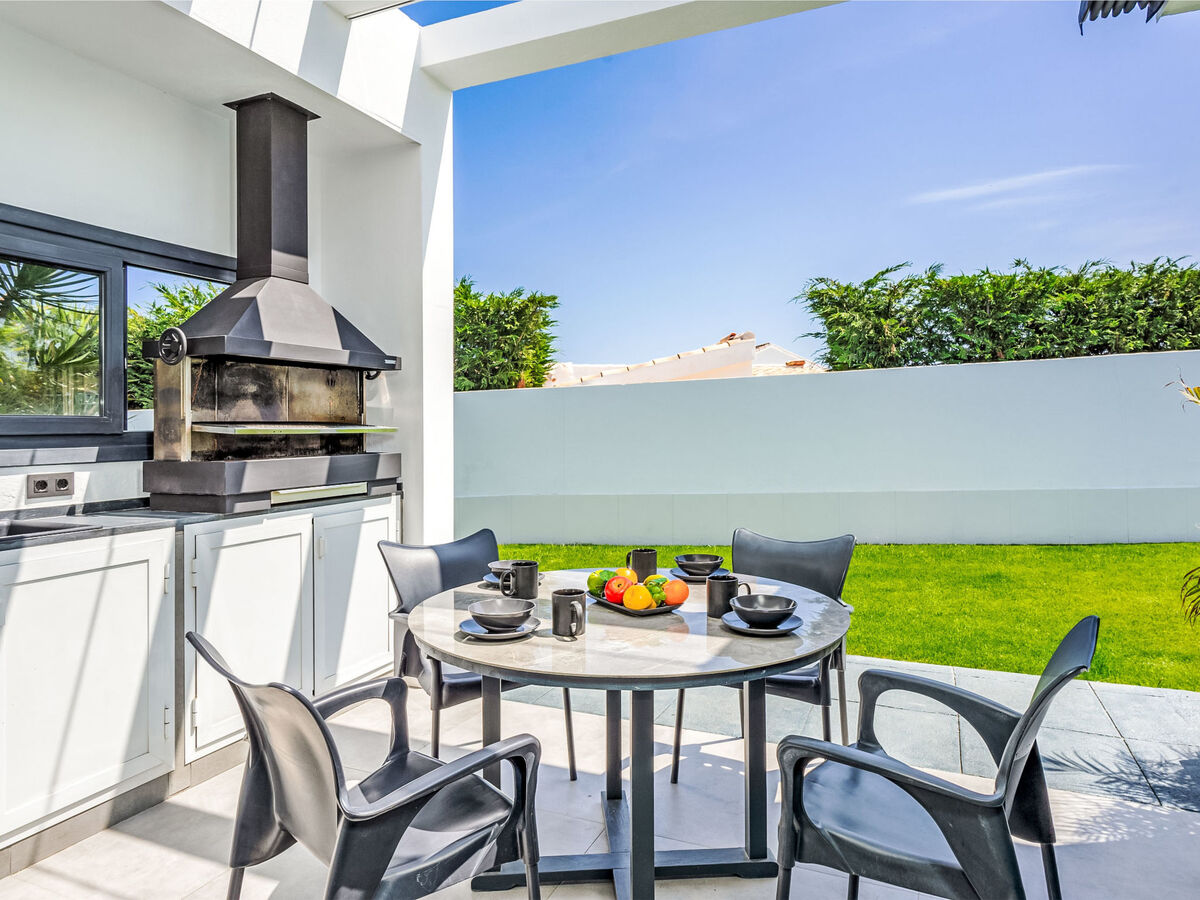 Villa Tzuki, 3 chambres avec piscine à Estepona - Photo 4