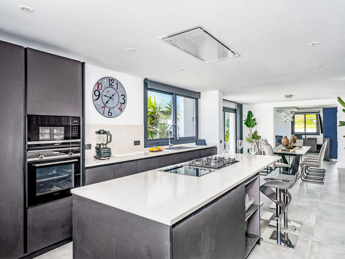Villa Tzuki, 3 chambres avec piscine à Estepona - Photo 12