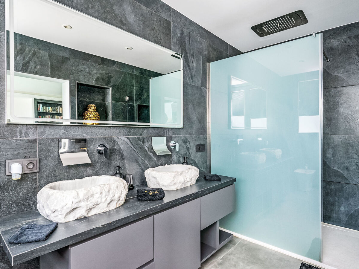 Villa Tzuki, 3 chambres avec piscine à Estepona - Photo 21