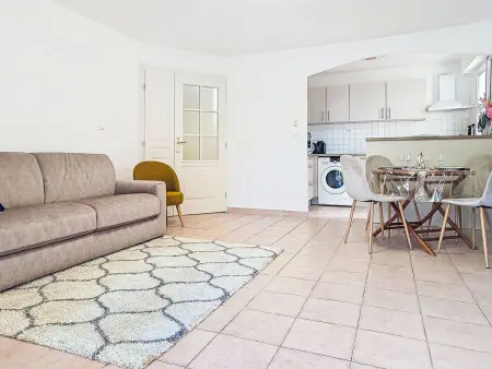 Apt Nautica avec terrasse et vue port à Fréjus : photo 9