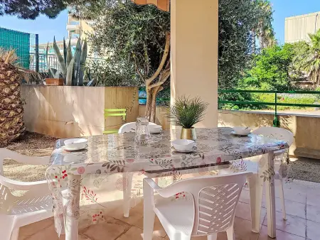 Apt Nautica avec terrasse et vue port à Fréjus : photo 18