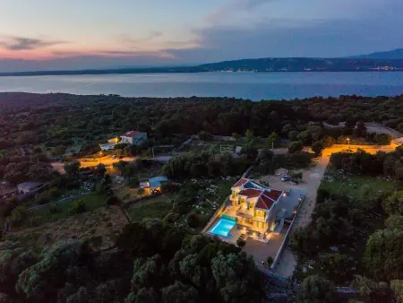 Villa Bramasole Lun – 5 chambres, piscine privée : photo 3
