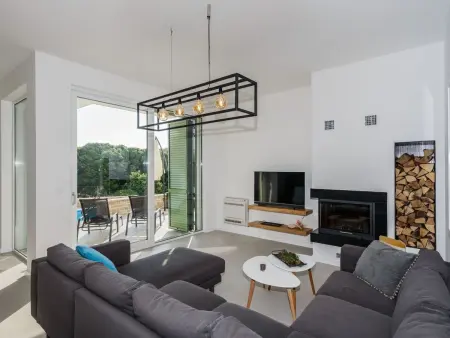Villa Bramasole Lun – 5 chambres, piscine privée : photo 14