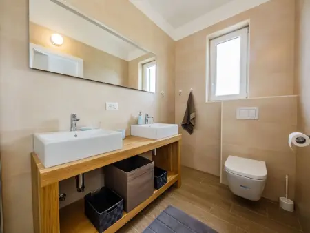 Villa Bramasole Lun – 5 chambres, piscine privée : photo 24