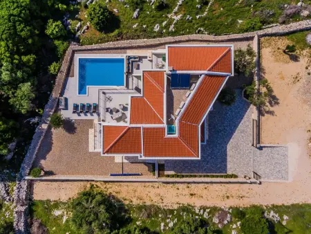 Villa Bramasole Lun – 5 chambres, piscine privée : photo 28