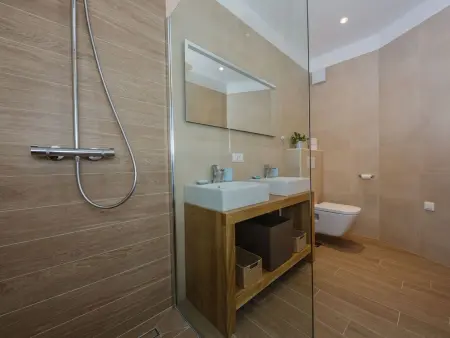 Villa Bramasole Lun – 5 chambres, piscine privée : photo 38