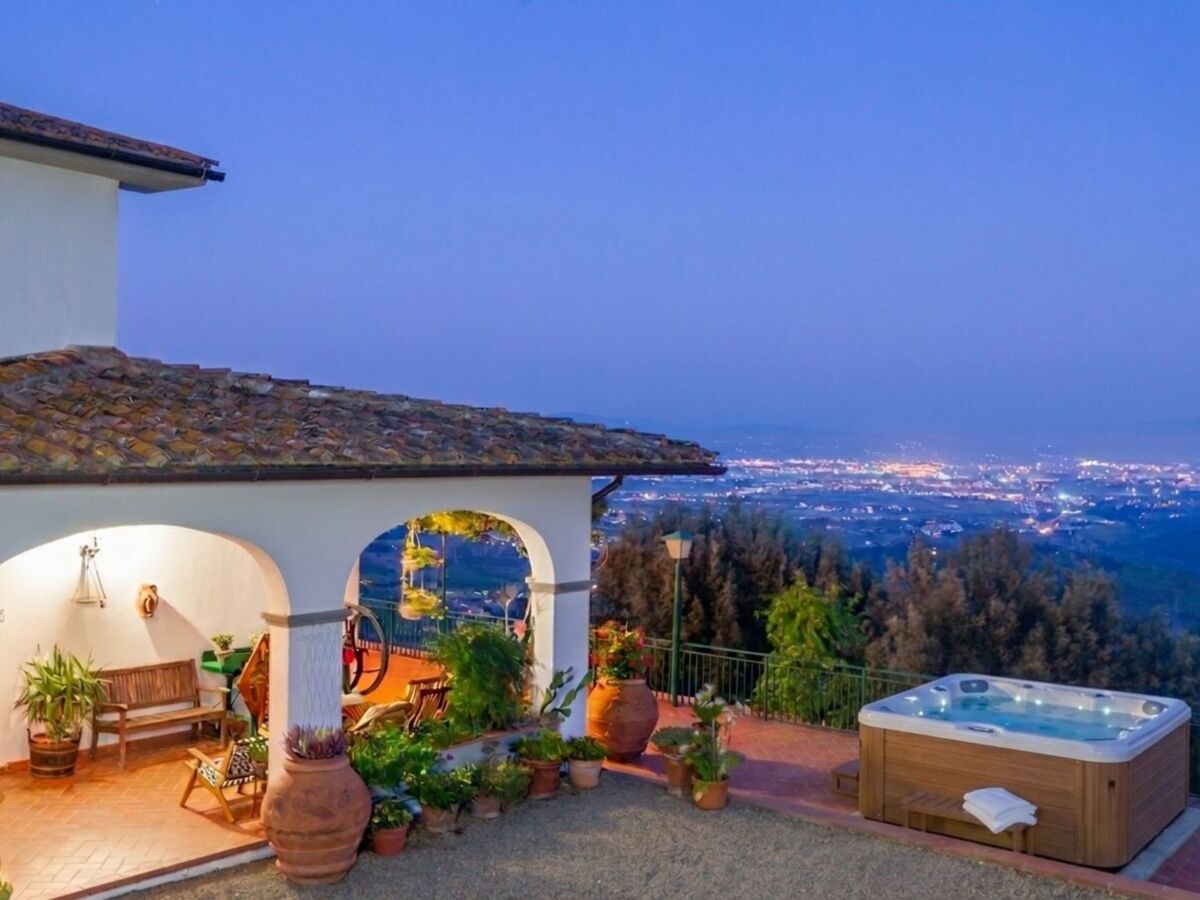 Villa Leonardo da Fornia – 12 pers., piscine, Carmignano - Photo 8