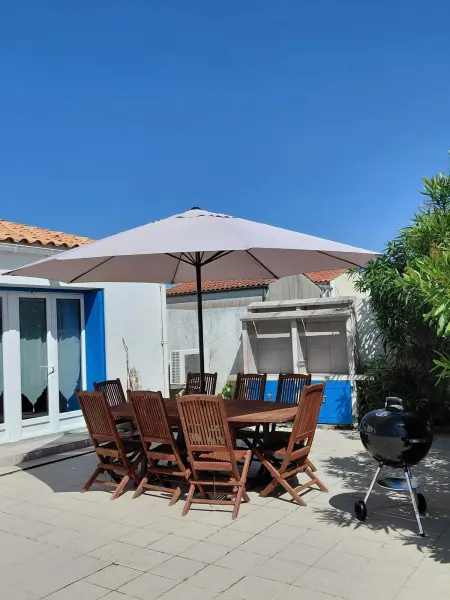 Location maison à La Brée les Bains, Belle maison de vacances à La Brée-les-Bains avec terrasse