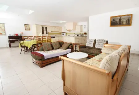 Villa avec piscine privée à Saint-Sernin, 3 chambres, 7 personnes : photo 11