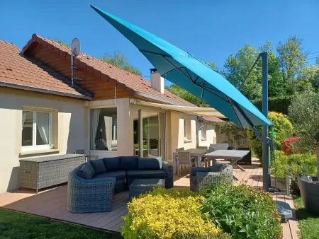 Location maison à Verdun, Maison confortable à Verdun avec jardin