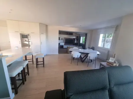 Maison avec jardin clôturé et terrasse à Verdun, 4 chambres : photo 17