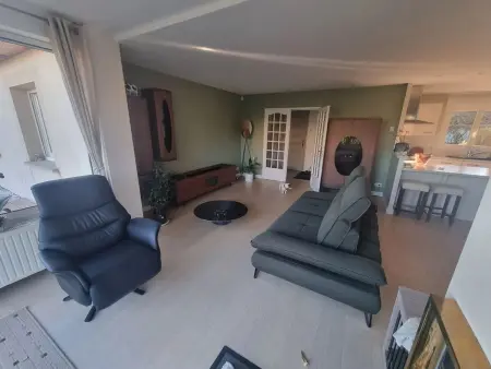 Maison avec jardin clôturé et terrasse à Verdun, 4 chambres : photo 21