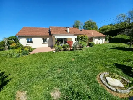 Maison avec jardin clôturé et terrasse à Verdun, 4 chambres : photo 25