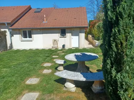 Maison avec jardin clôturé et terrasse à Verdun, 4 chambres : photo 26