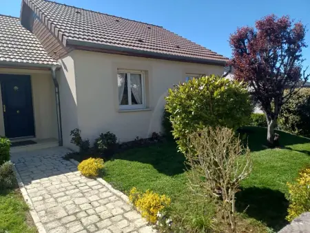 Maison avec jardin clôturé et terrasse à Verdun, 4 chambres : photo 32