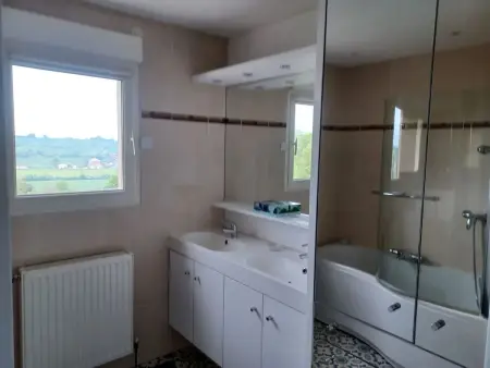 Maison avec jardin clôturé et terrasse à Verdun, 4 chambres : photo 48