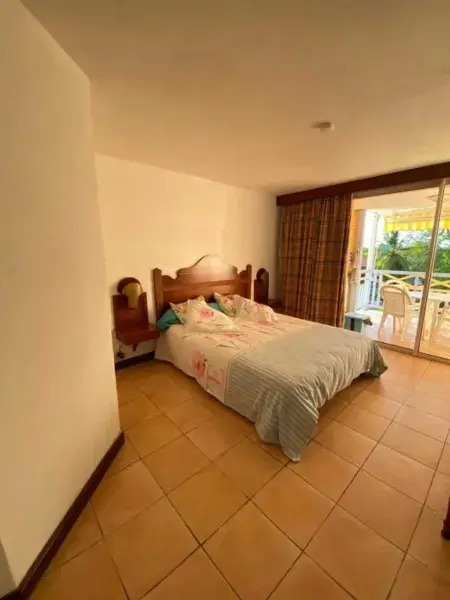 Studio avec vue mer et balcon privé à Sainte-Anne, Martinique : photo 10