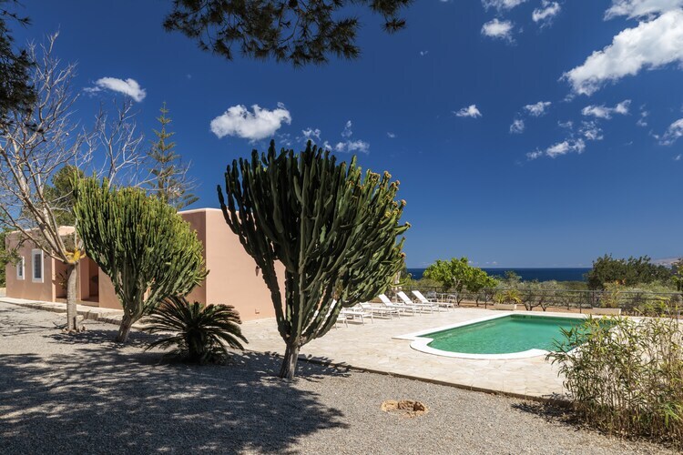 Villa Miquela à Sant Carles : piscine et vue mer - Photo 15