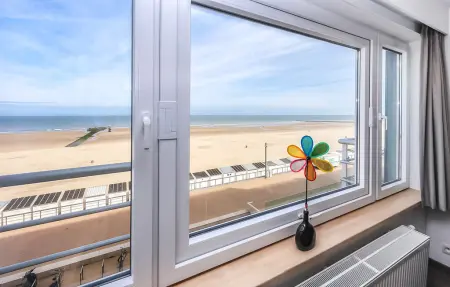 Appartement vue mer avec balcon sur la plage à Ostende : photo 2