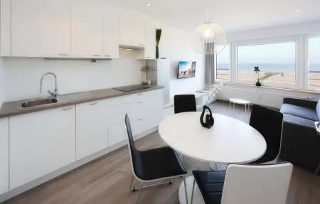 Appartement vue mer avec balcon sur la plage à Ostende : photo 4