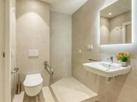 Studio moderne spacieux, accès port d'Estepona : photo 9