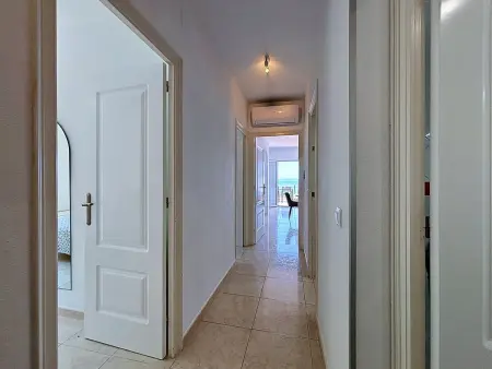 Appartement avec climatisation et parking - 4 pers. : photo 6
