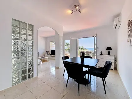 Appartement avec climatisation et parking - 4 pers. : photo 8