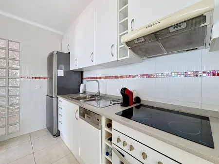 Appartement avec climatisation et parking - 4 pers. : photo 14