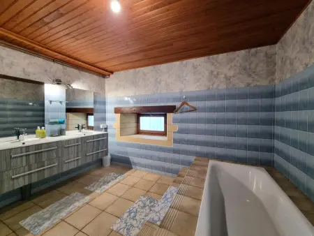 Gîte 15 pers. avec piscine privée à Saint-Hilaire : photo 16