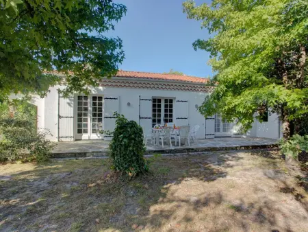 Location maison à Sanguinet, Jolie maison 2 chambres avec jardin proche Lac, idéale pour vacances