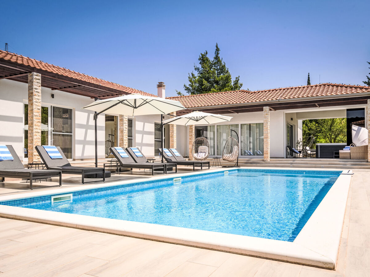 Villa Stella - Maison 8 pers. piscine chauffée Šibenik - Photo 1