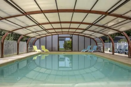 Location maison à Saint Denis d'Oléron, Cottage sur une île avec piscine, terrasse